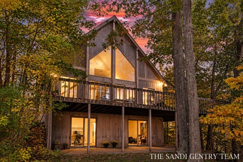 Photo for 6463 Lakeshore Drive