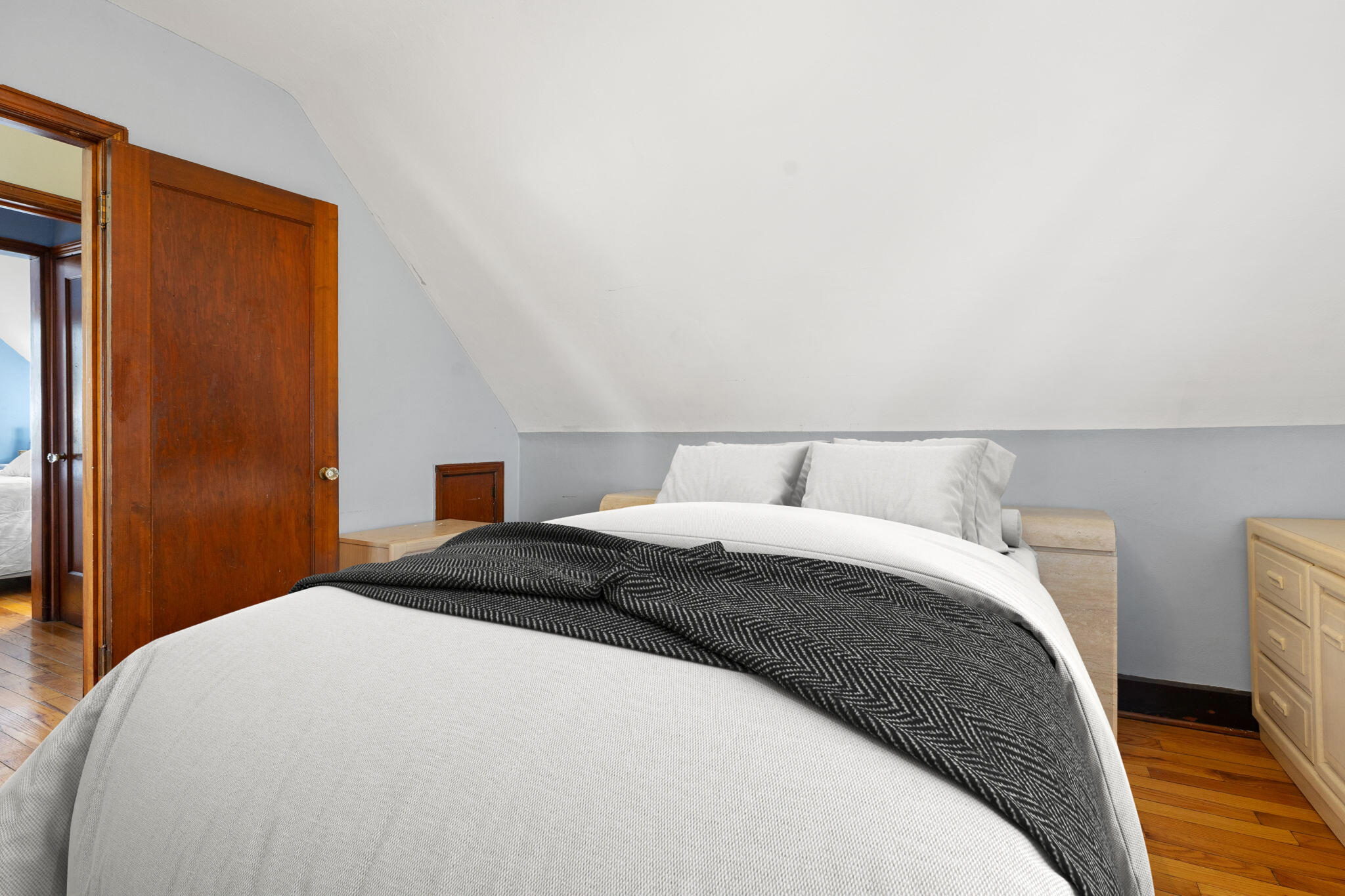 New Buffalo, Michigan 49117, United States, 2 Bedrooms Bedrooms, ,2 BathroomsBathrooms,Residential,Pending,18244