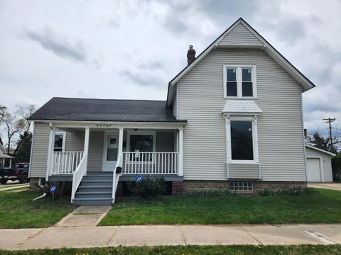 MLS: 25018648