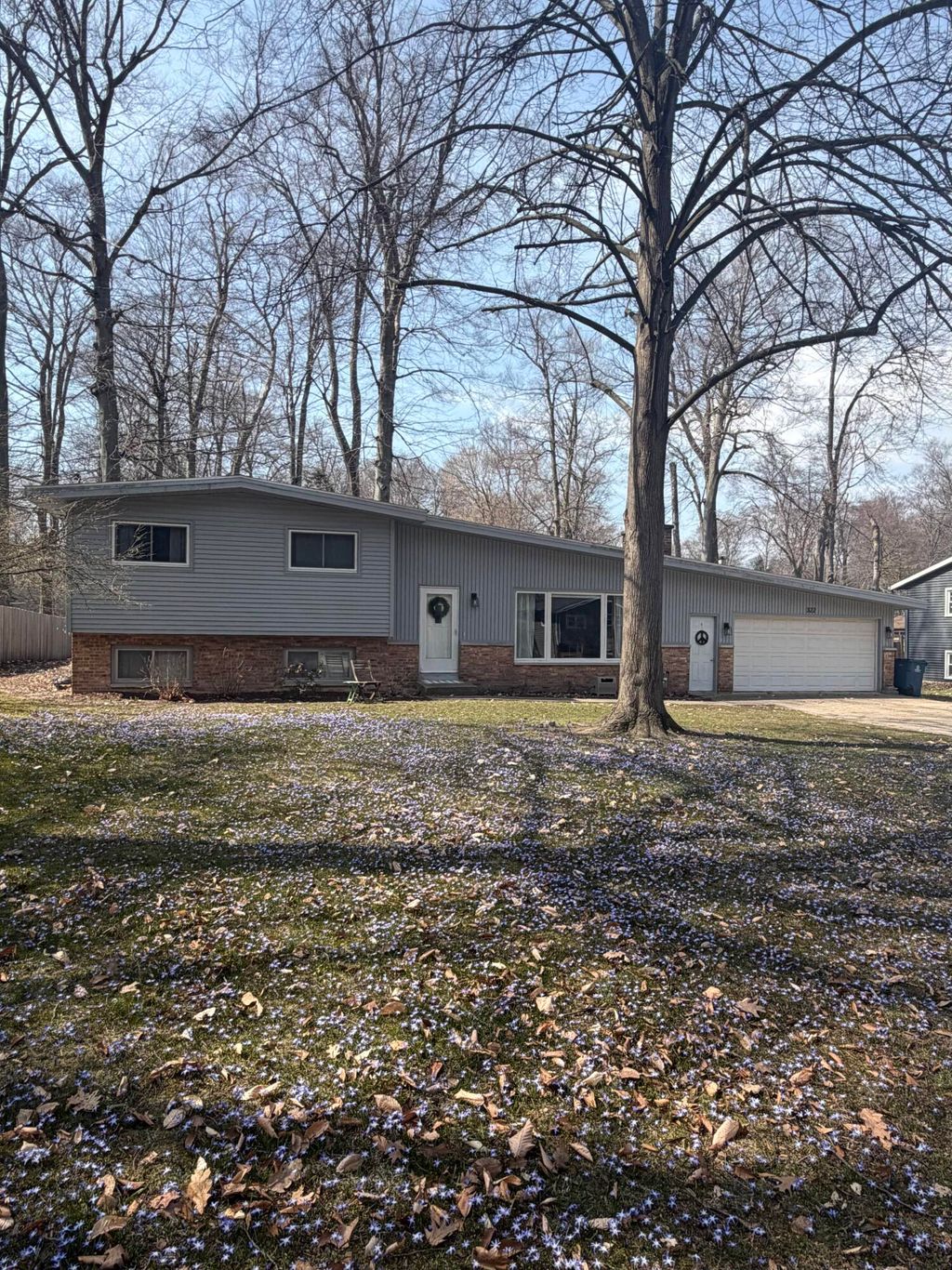 Photo of 322 Roosevelt Avenue, Holland, MI 49424 (MLS # 26015080)