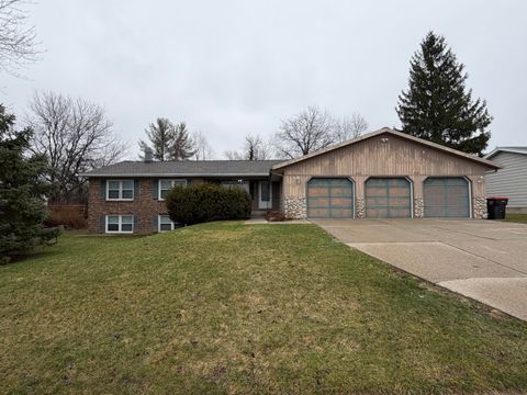 Photo of 4614 Stauffer Avenue SE, Grand Rapids, MI 49508 (MLS # 26022742)