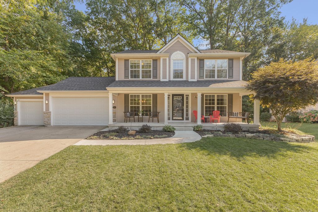 Photo of 14956 Briarwood Street, Grand Haven, MI 49417 (MLS # 25025455)
