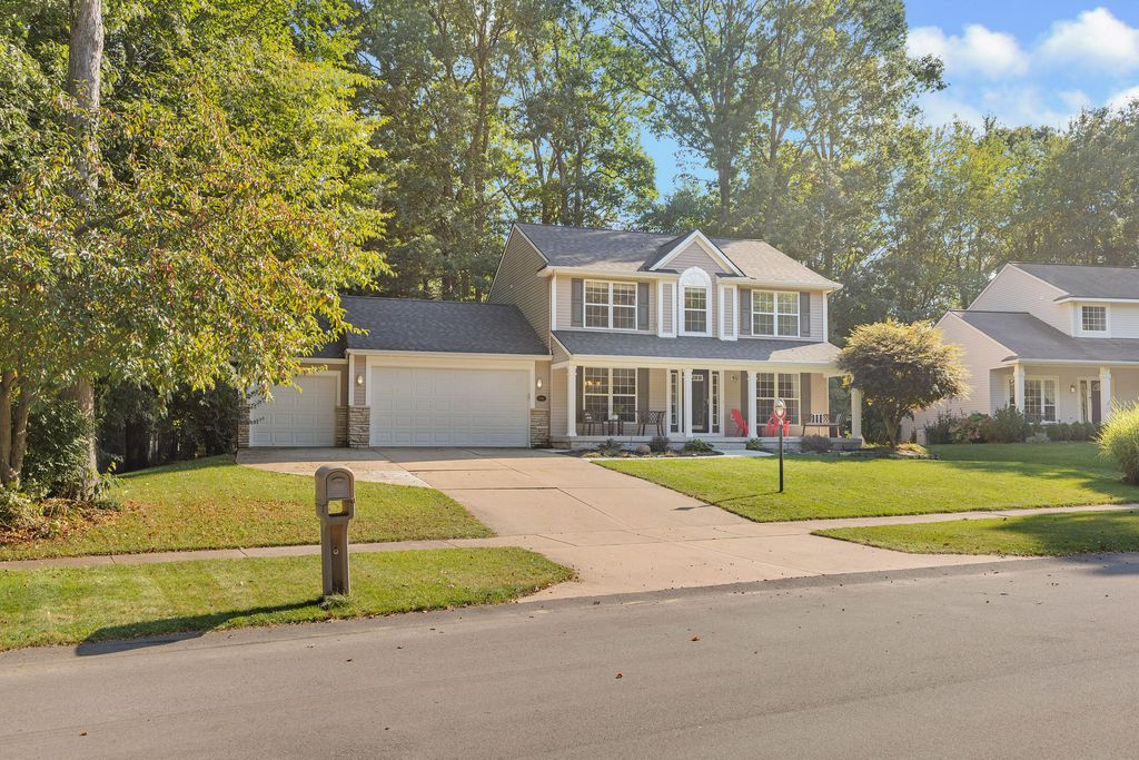 Photo of 14956 Briarwood Street, Grand Haven, MI 49417 (MLS # 25025455)