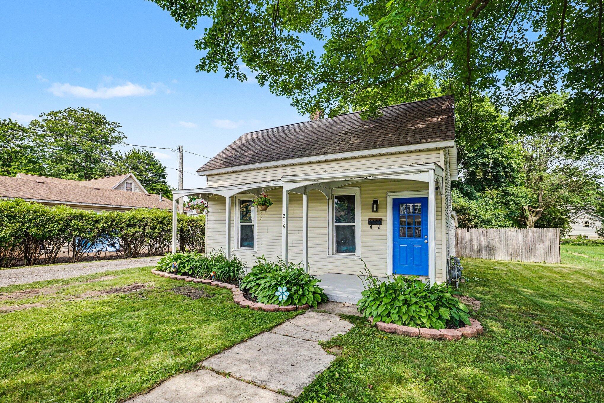 215 N Centerville Road