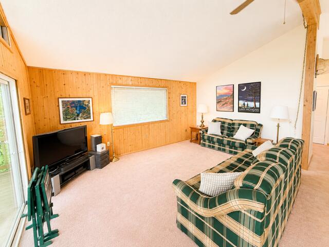 8430 Lynwood Lane