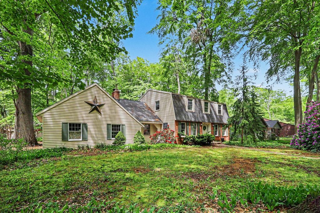 Photo of 280 Portchester Road, Holland, MI 49424 (MLS # 26025519)