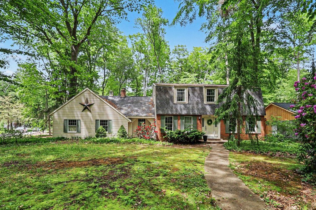 Photo of 280 Portchester Road, Holland, MI 49424 (MLS # 26025519)