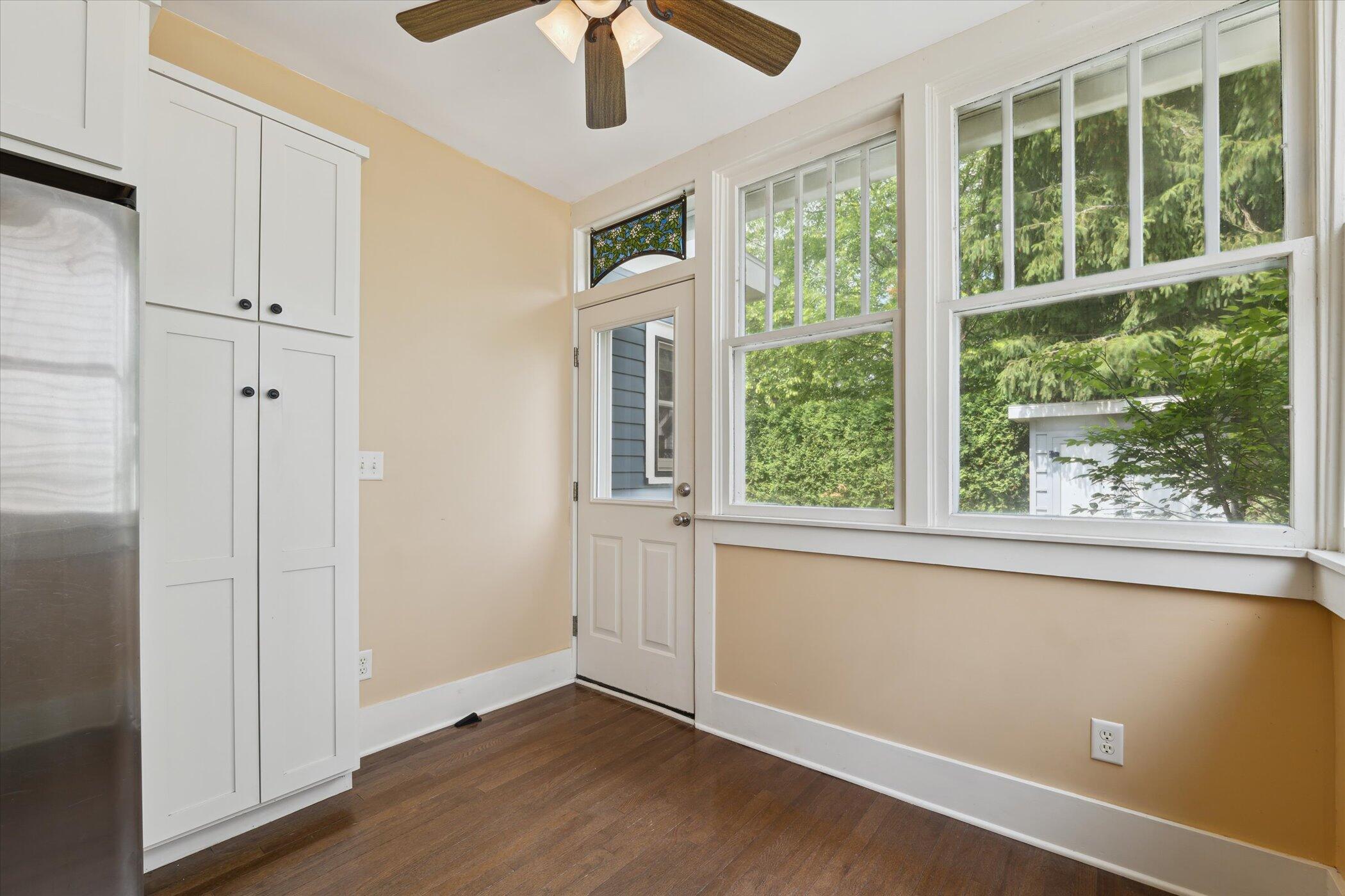 Ann Arbor, Michigan 48103, United States, 3 Bedrooms Bedrooms, ,2 BathroomsBathrooms,Residential,Active,159083