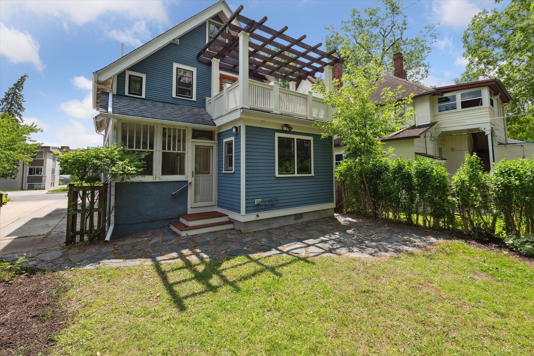 Ann Arbor, Michigan 48103, United States, 3 Bedrooms Bedrooms, ,2 BathroomsBathrooms,Residential,Active,159083