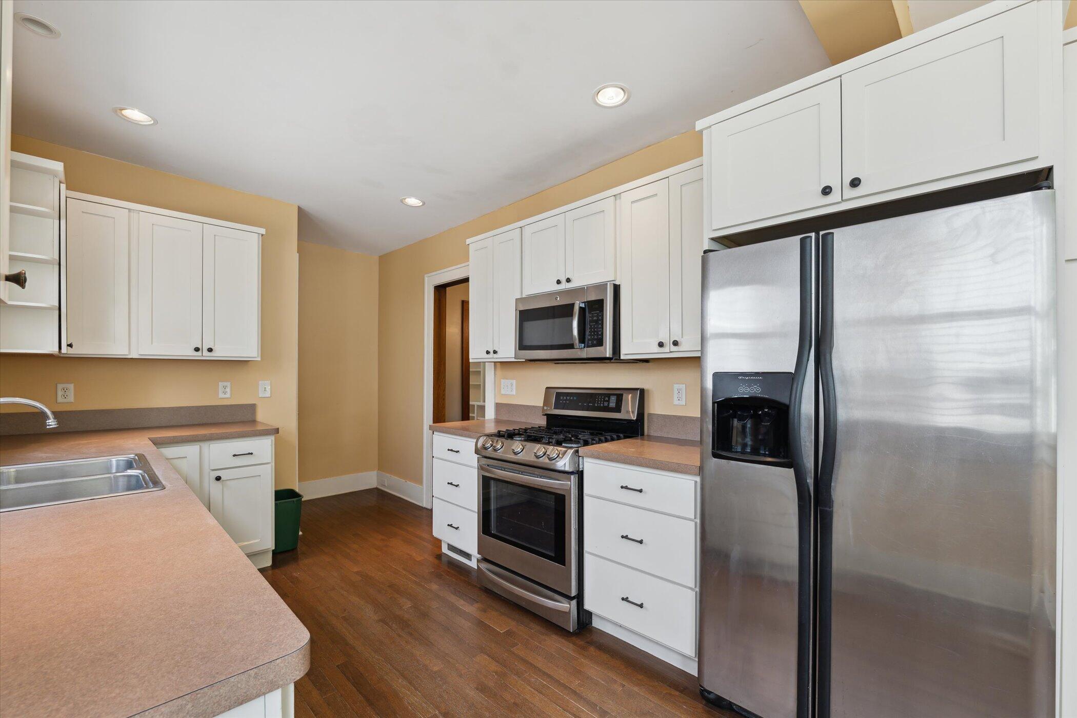 Ann Arbor, Michigan 48103, United States, 3 Bedrooms Bedrooms, ,2 BathroomsBathrooms,Residential,Active,159083