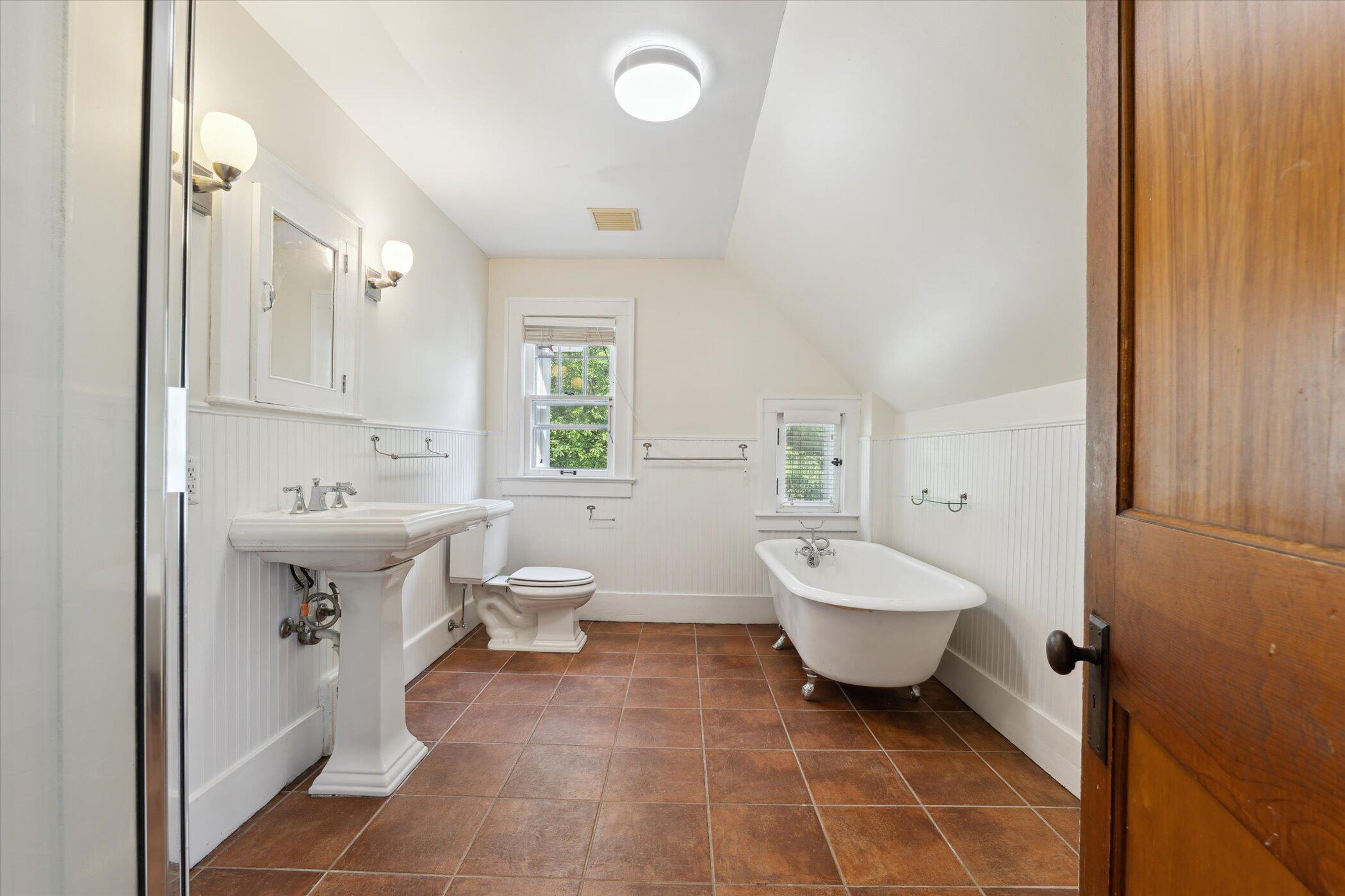 Ann Arbor, Michigan 48103, United States, 3 Bedrooms Bedrooms, ,2 BathroomsBathrooms,Residential,Active,159083