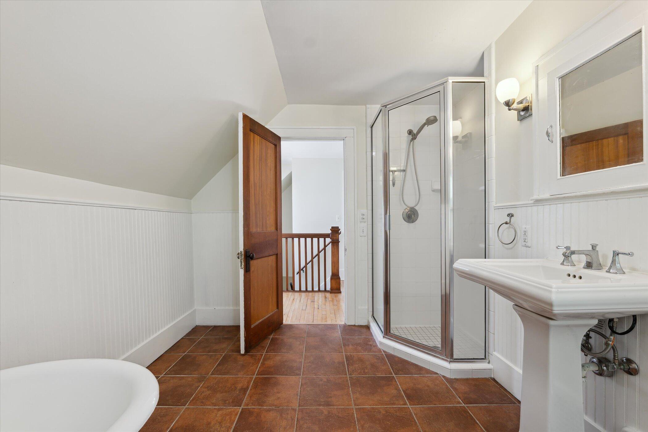 Ann Arbor, Michigan 48103, United States, 3 Bedrooms Bedrooms, ,2 BathroomsBathrooms,Residential,Active,159083