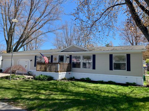 Photo of 2778 Birch Street, Ludington, MI 49431 (MLS # 26022560)