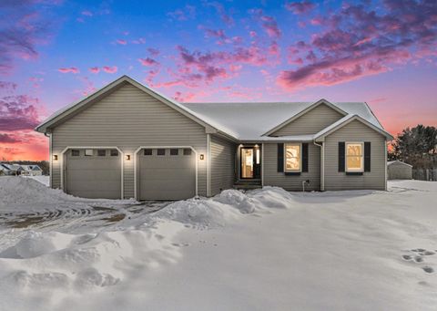 Photo of 29413 Saddlebred Lane, Dowagiac, MI 49047 (MLS # 26004671)