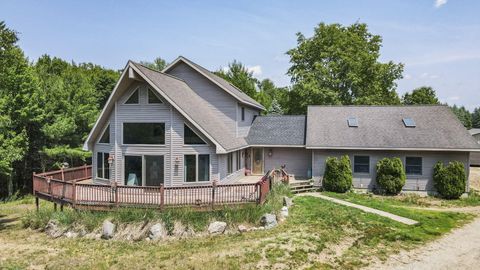 Photo of 5735 Archer Road, Brethren, MI 49619 (MLS # 25042000)
