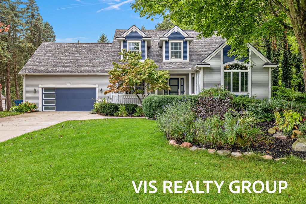 Photo of 15130 Wildfield Drive, Spring Lake, MI 49456 (MLS # 25049477)