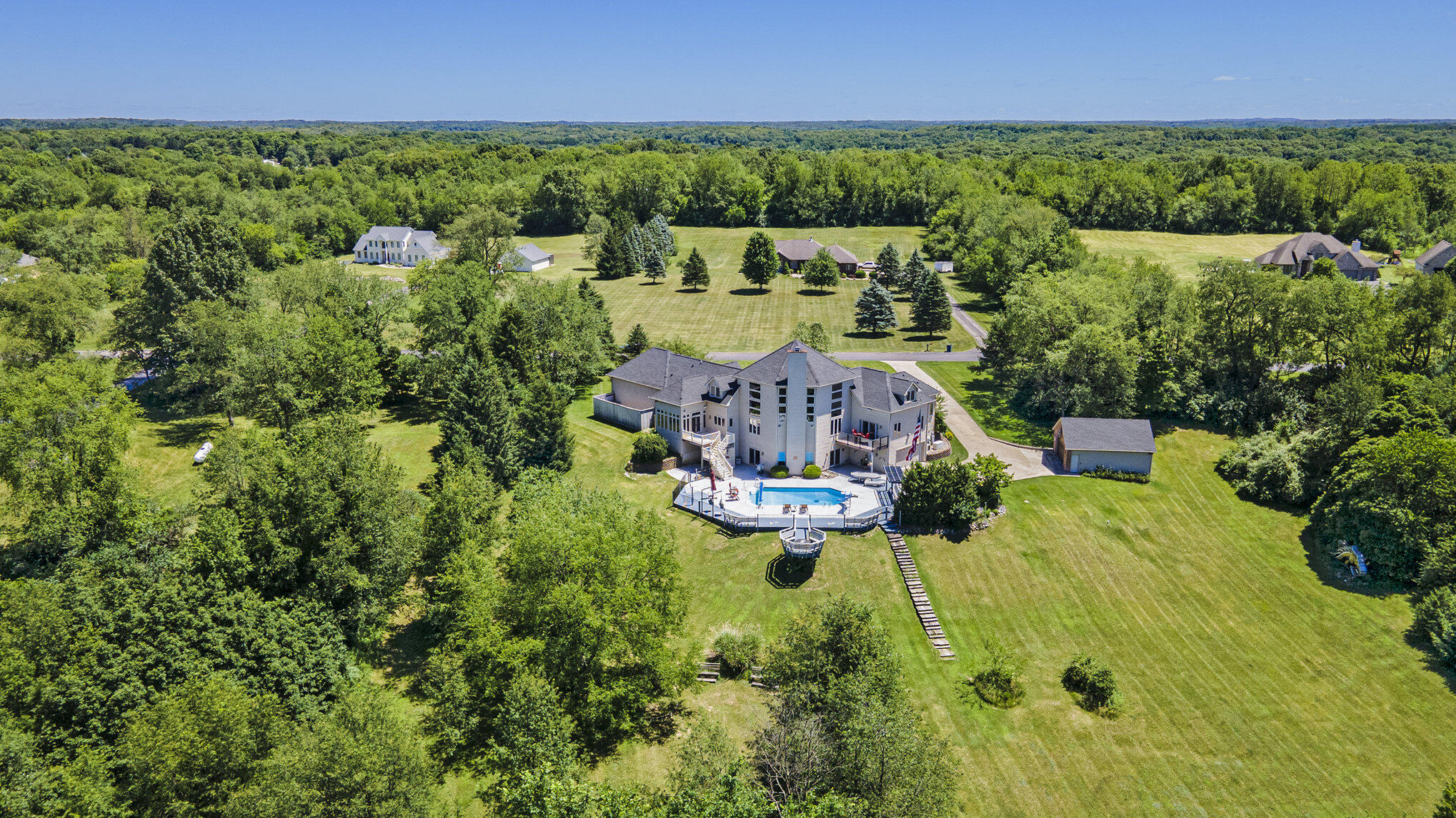 Battle Creek, Michigan 49017, United States, 3 Bedrooms Bedrooms, ,5 BathroomsBathrooms,Residential,Pending,59607