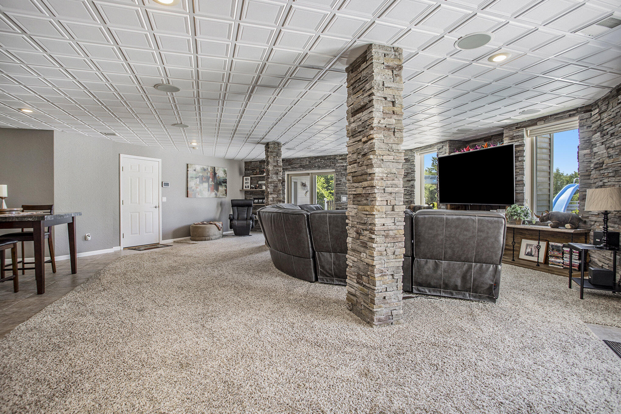 Battle Creek, Michigan 49017, United States, 3 Bedrooms Bedrooms, ,5 BathroomsBathrooms,Residential,Pending,59607