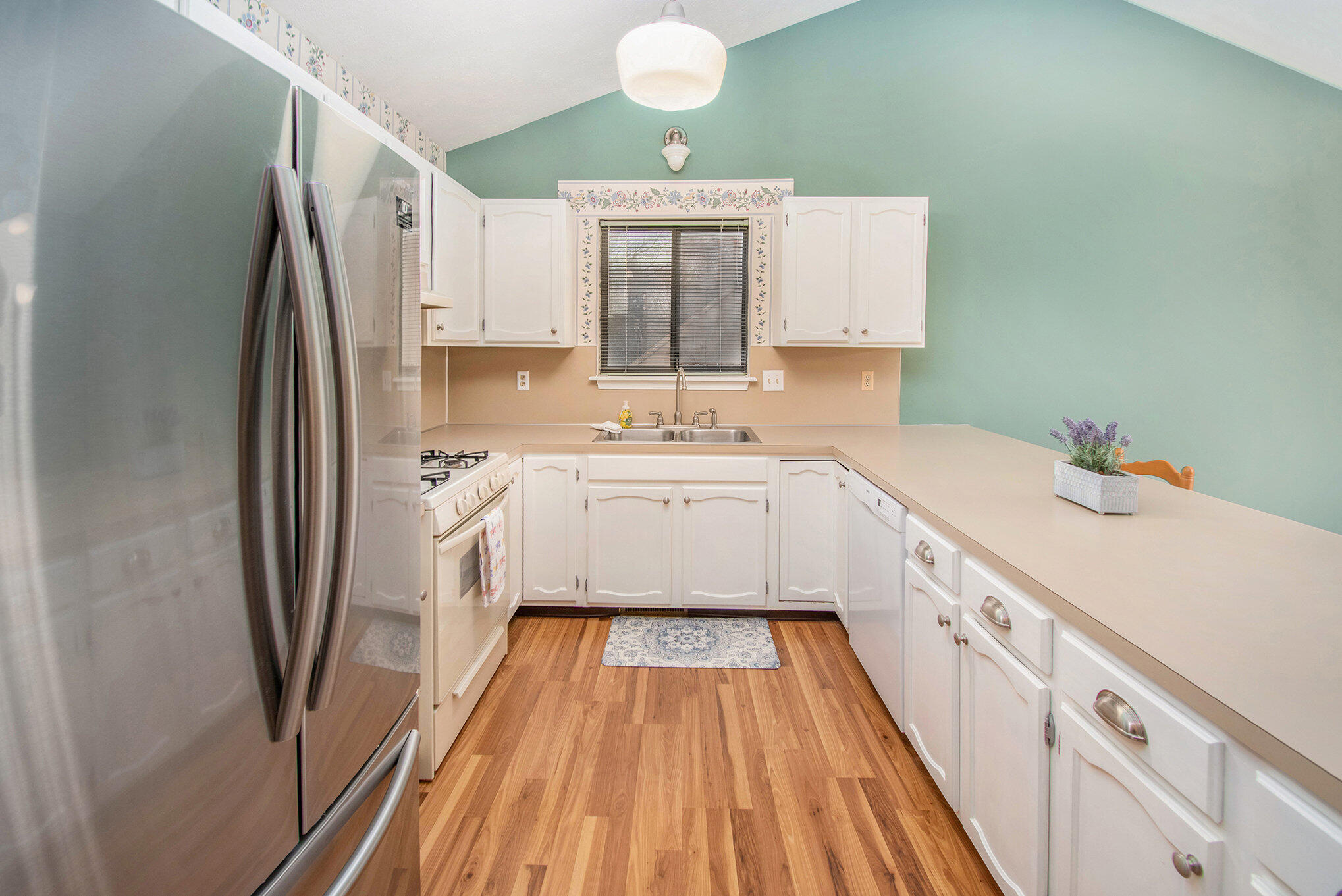 Rockford, Michigan 49341, United States, 2 Bedrooms Bedrooms, ,1 BathroomBathrooms,Residential,Active,83654