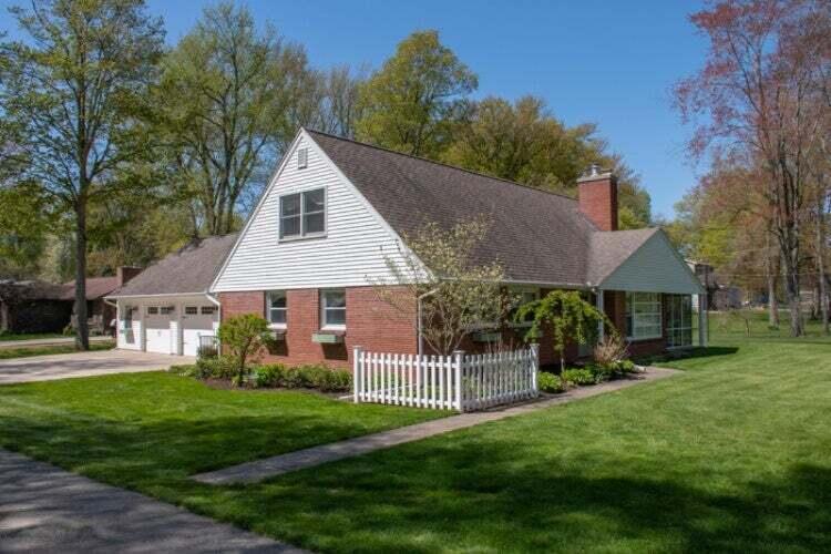 21687 Shiawassee Drive