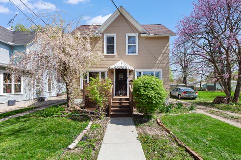 Photo of 418 Ormsby Street, Adrian, MI 49221 (MLS # 26017632)