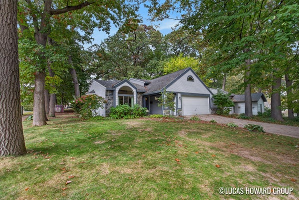 1351 GLADSTONE DR SE, GRAND RAPIDS, MI 49506 - Image 0c8018ce8c3ee252c2cc6f5095be0c14/740343422