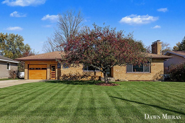 543 BROWNELL ST SE, GRAND RAPIDS, MI 49548 - Image 0c8f2b49ab9959e907c13c8f2b4849c4/3839478530