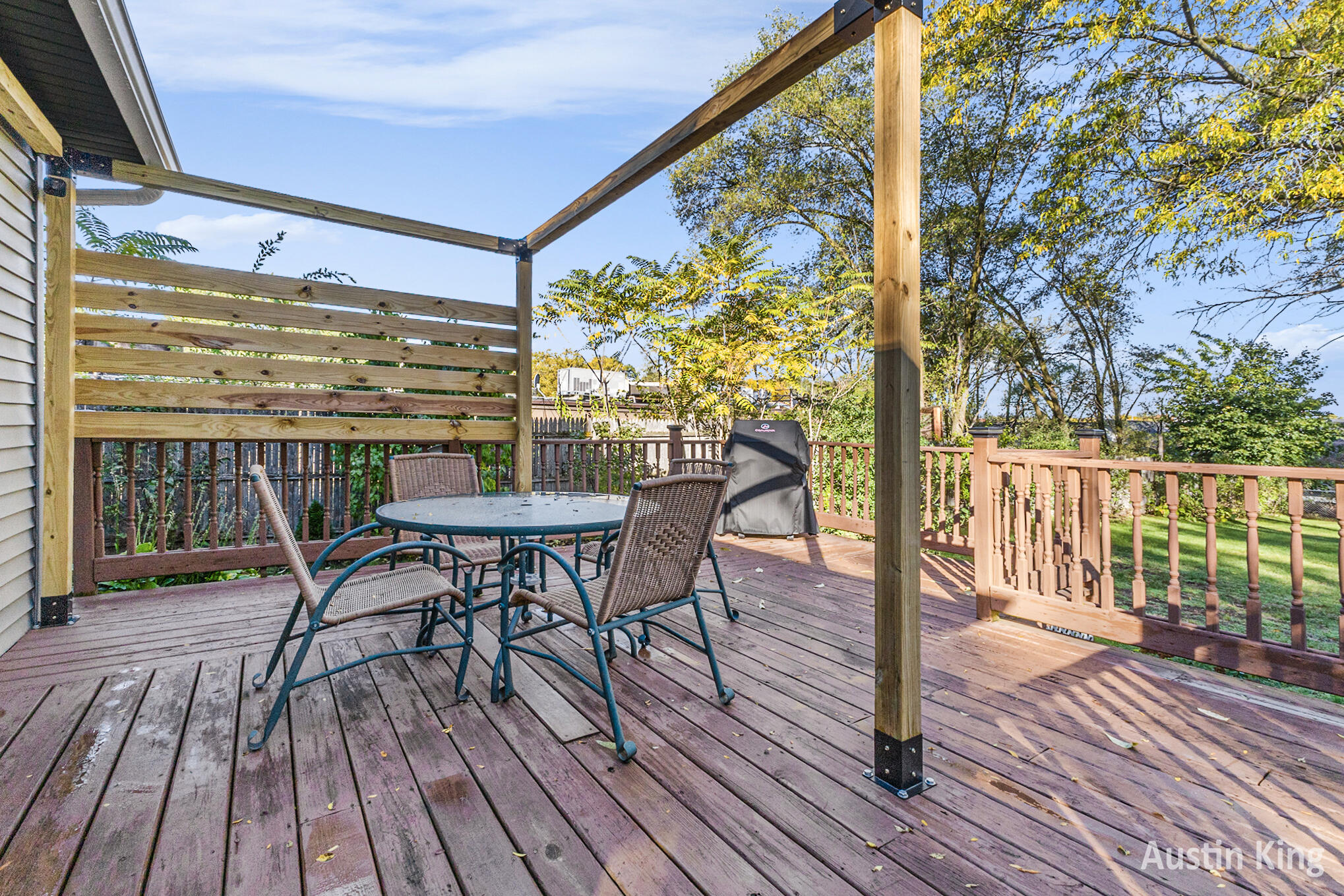 Grand Rapids, Michigan 49503, United States, 3 Bedrooms Bedrooms, ,2 BathroomsBathrooms,Residential,Active,232699