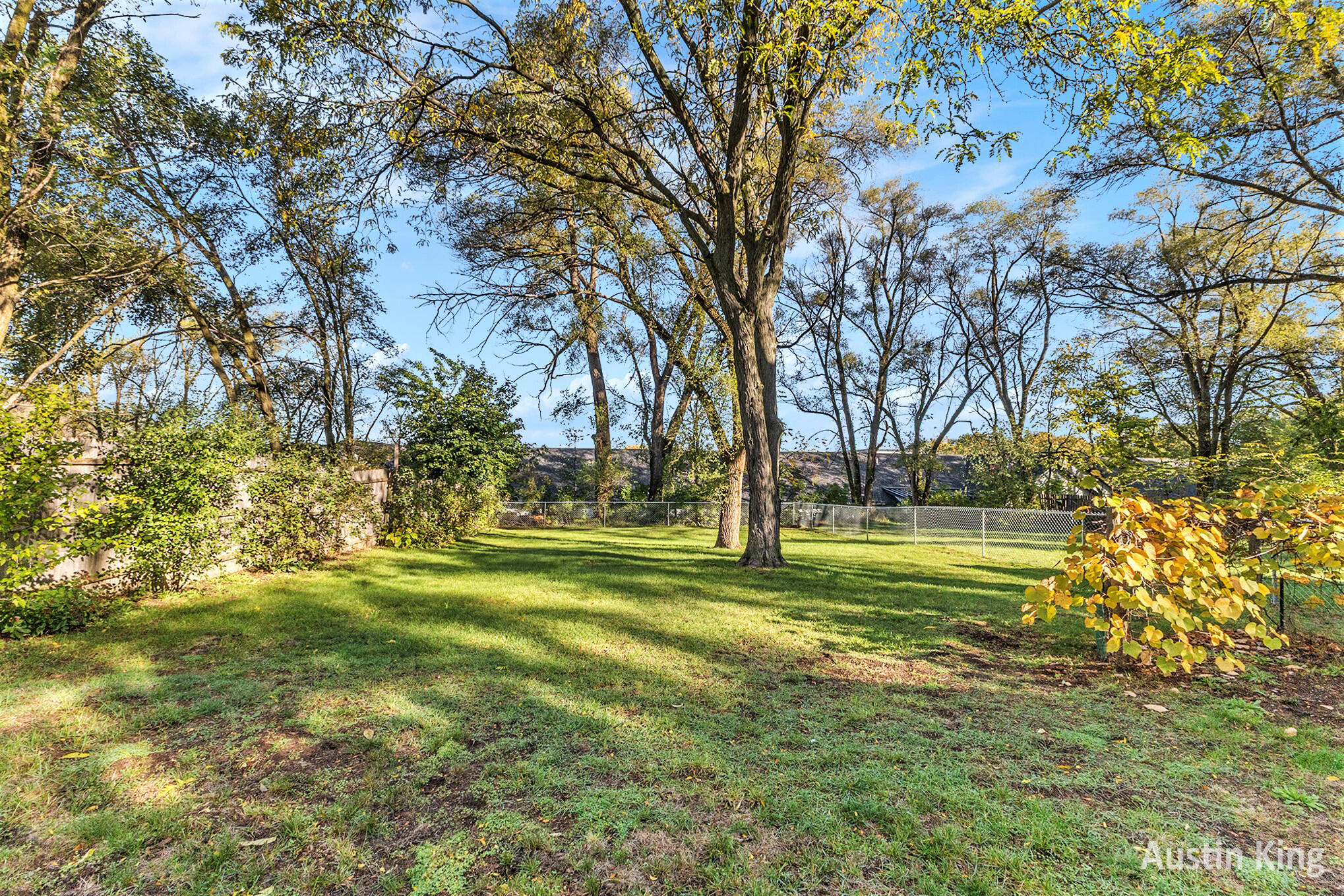 Grand Rapids, Michigan 49503, United States, 3 Bedrooms Bedrooms, ,2 BathroomsBathrooms,Residential,Active,232699