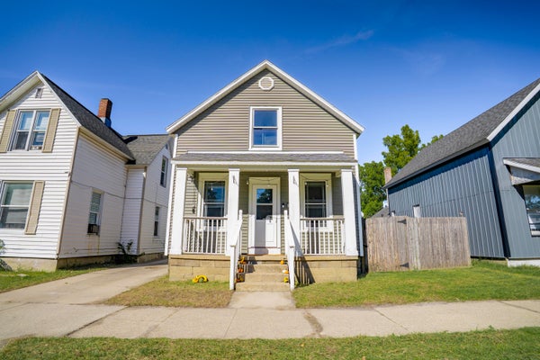 51 E 18TH ST, HOLLAND, MI 49423 - Image 0d330ce5d97c1ad9e7cb38d8b9d674c2/3848198522