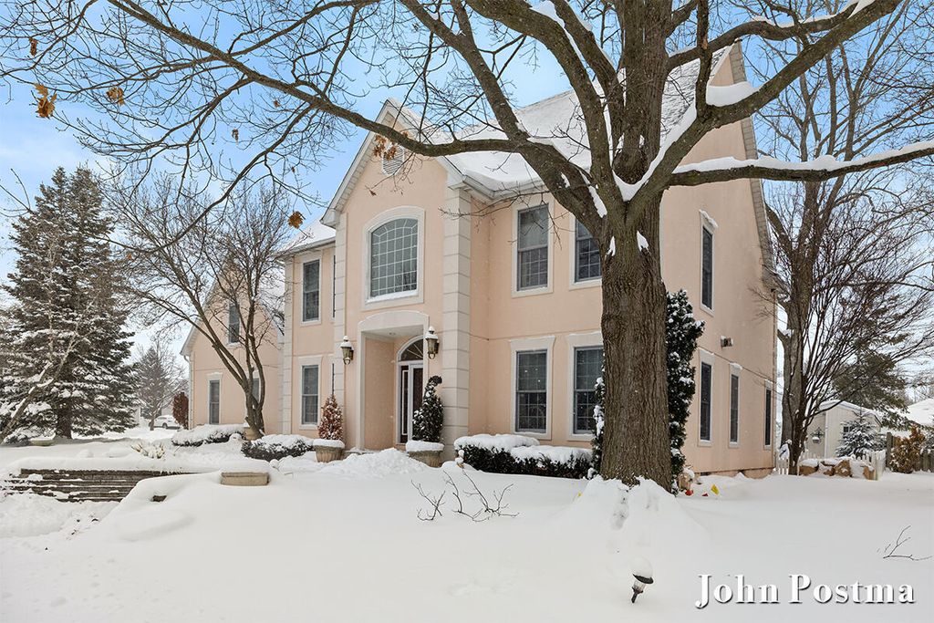 Photo of 2441 Arundel Road SE, East Grand Rapids, MI 49506 (MLS # 26004227)