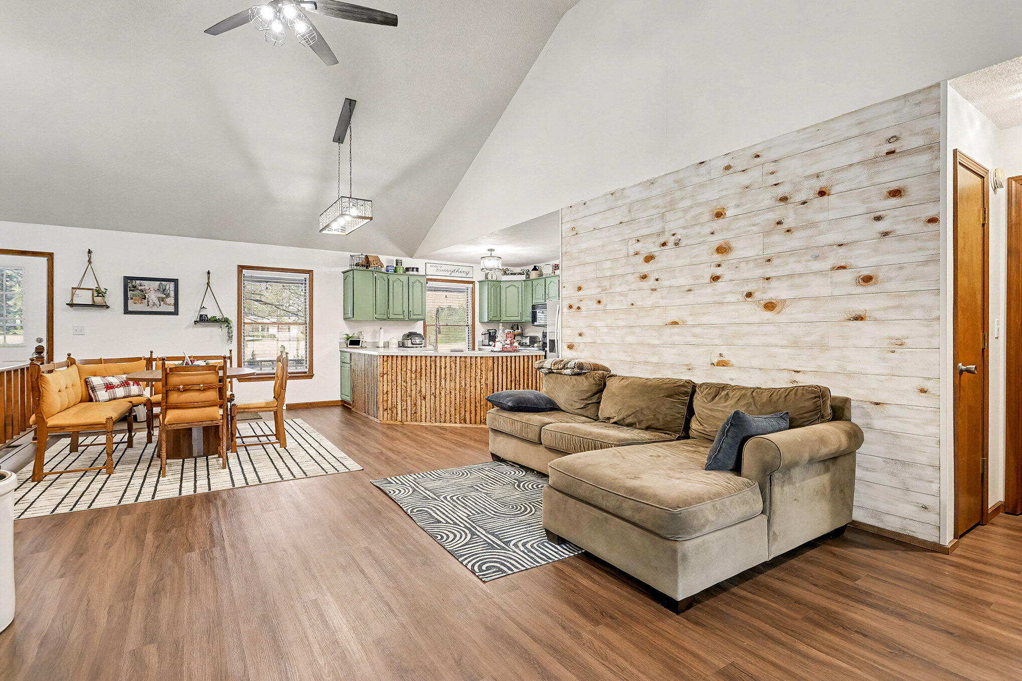 5560 Red Arrow Highway