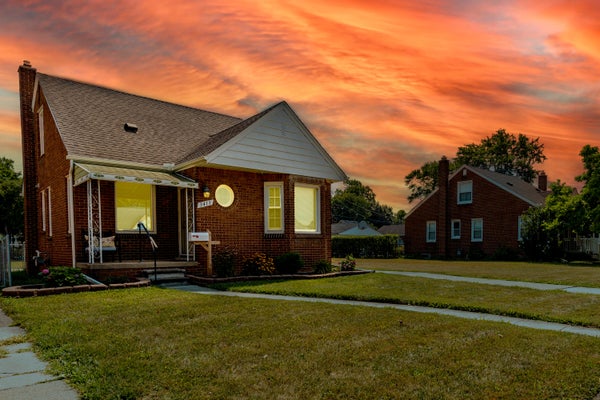 3413 LINCOLN ST, DEARBORN, MI 48124 - Image 0dc4d89ebb19b1b69cef8e6c32a951d8/3925655257