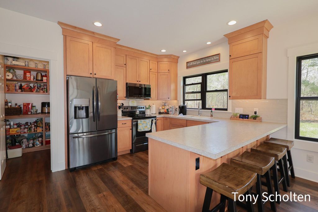 Photo of 13268 Ferris Street, Grand Haven, MI 49417 (MLS # 26011552)