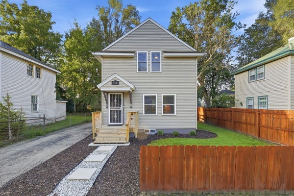 516 LAY BLVD, KALAMAZOO, MI 49001 - Image 0e1edc2eb2cc9a4b1fe0ea6f3d873243/1777866517