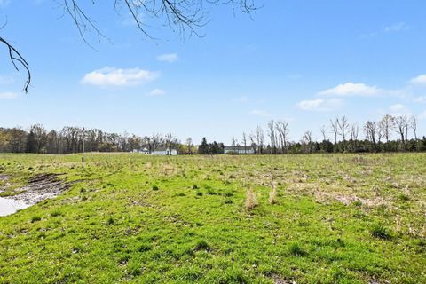 Photo of 18906 S Lakeside Road, New Buffalo, MI 49117 (MLS # 26016438)