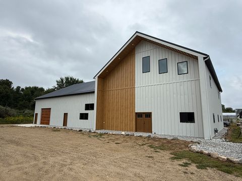 Photo of 6338 Lovers Ln, Portage, MI 49002 (MLS # 25048003)