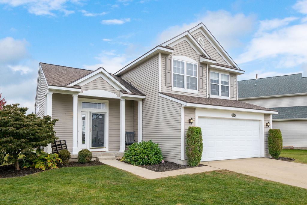 Photo of 5690 Sugarberry Drive SE, Kentwood, MI 49512 (MLS # 22044796)