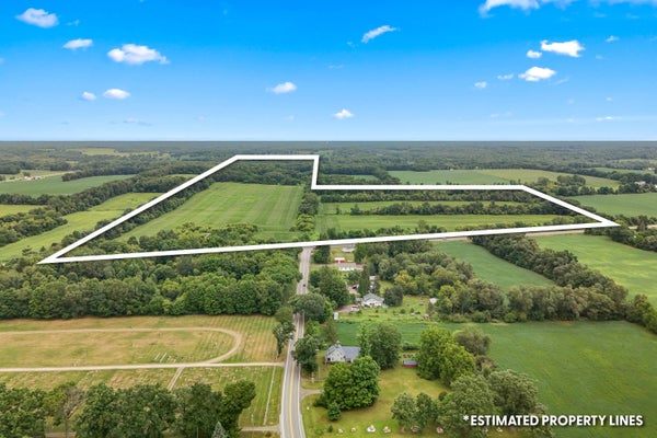 7560 W CHICAGO RD, ALLEN, MI 49227 - Image 0e7ff1e2fcc4da0e51e06e5f645c4c10/3046139006