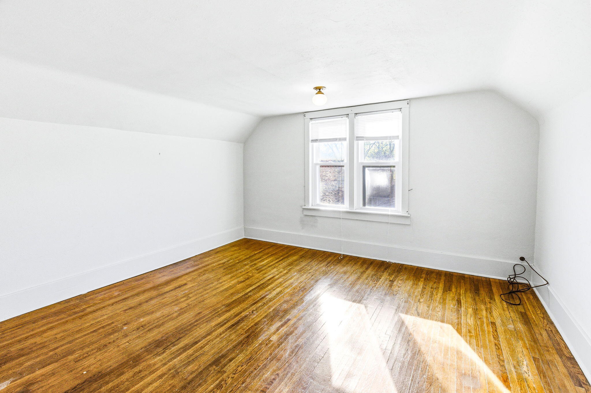 St. Joseph, Michigan, 49085, United States, 4 Bedrooms Bedrooms, ,2 BathroomsBathrooms,Residential,Active,2039017