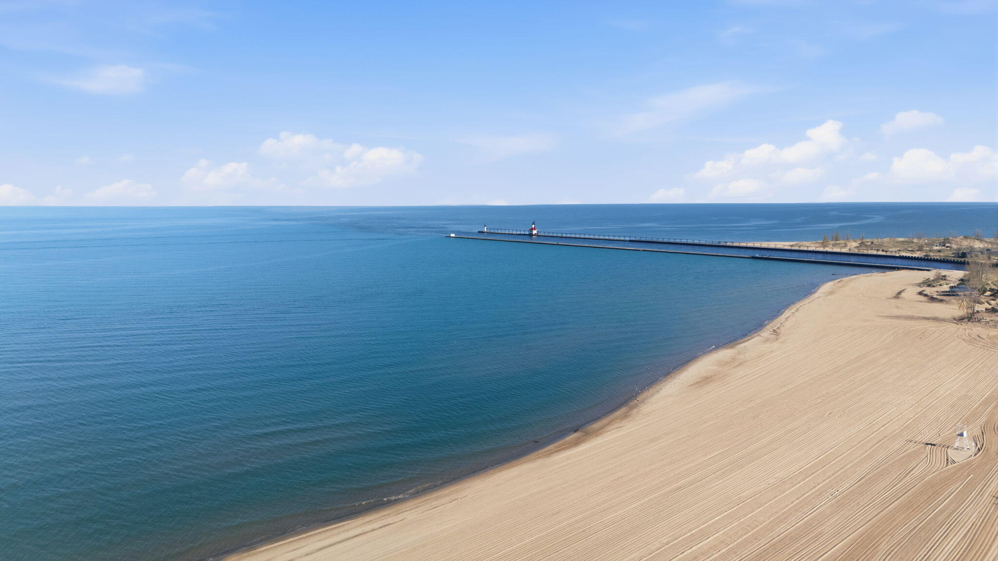 St. Joseph, Michigan, 49085, United States, 4 Bedrooms Bedrooms, ,2 BathroomsBathrooms,Residential,Active,2039017