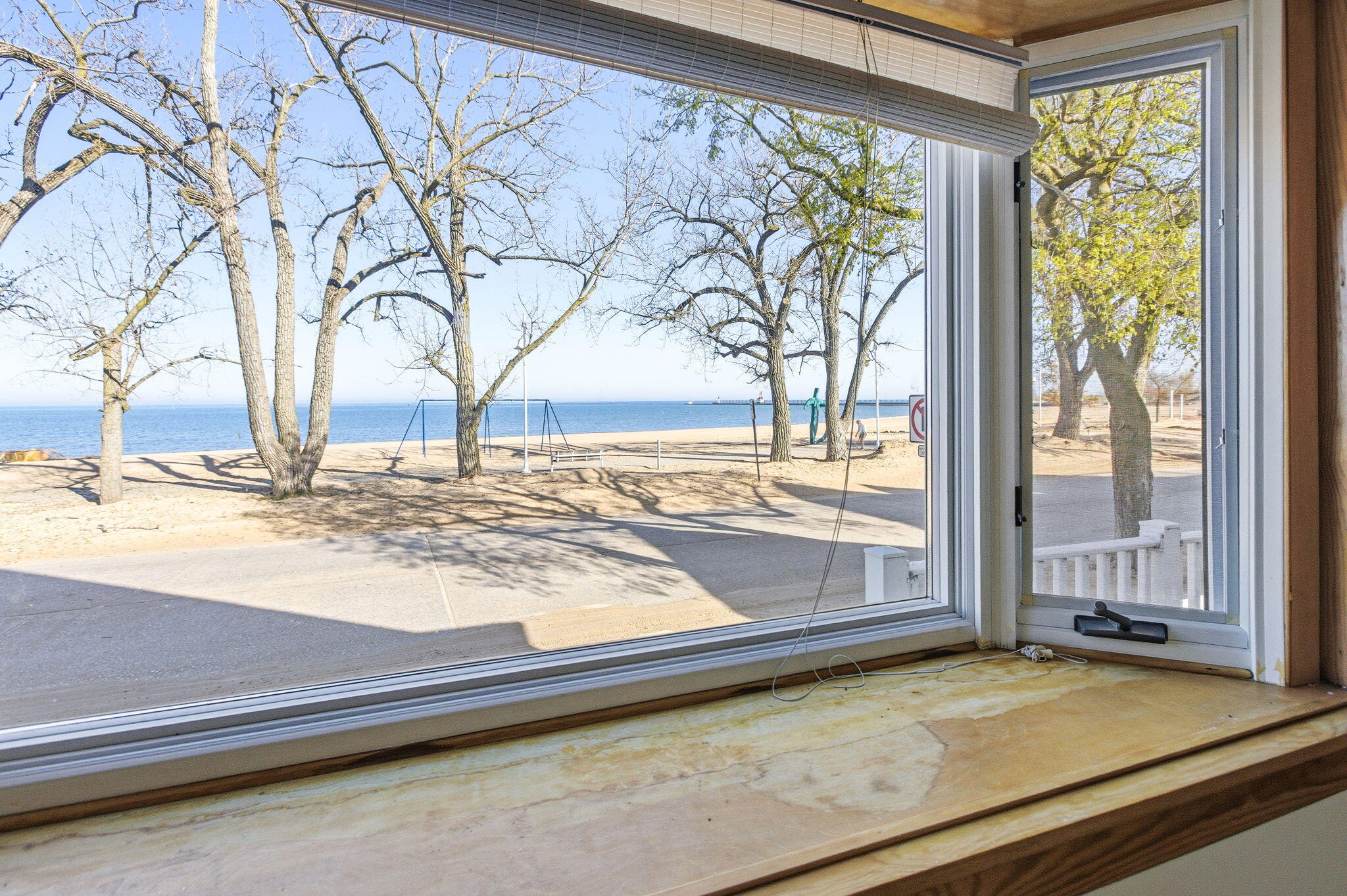 St. Joseph, Michigan, 49085, United States, 4 Bedrooms Bedrooms, ,2 BathroomsBathrooms,Residential,Active,2039017