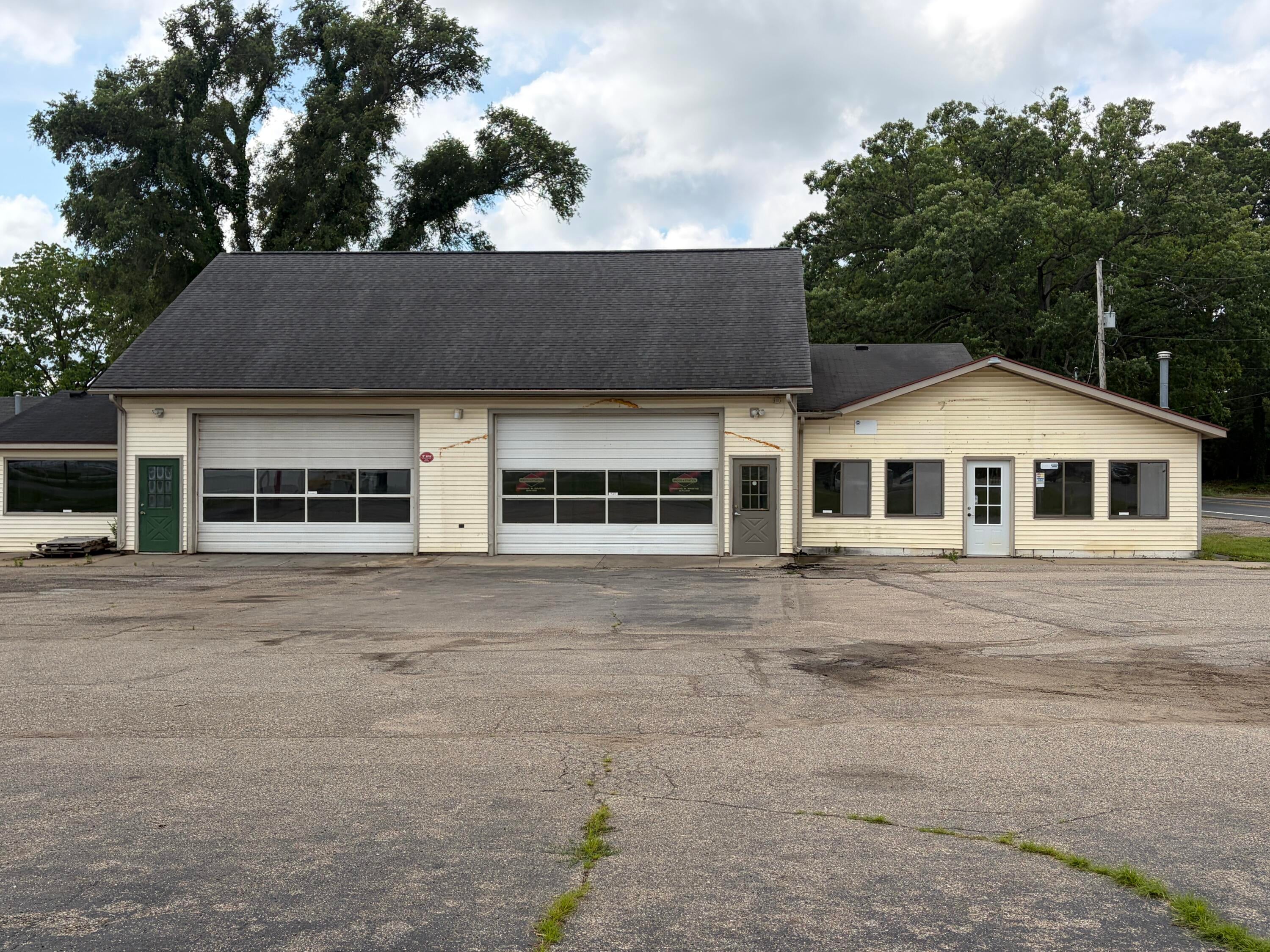 1141 26Th St, Allegan, MI 49010