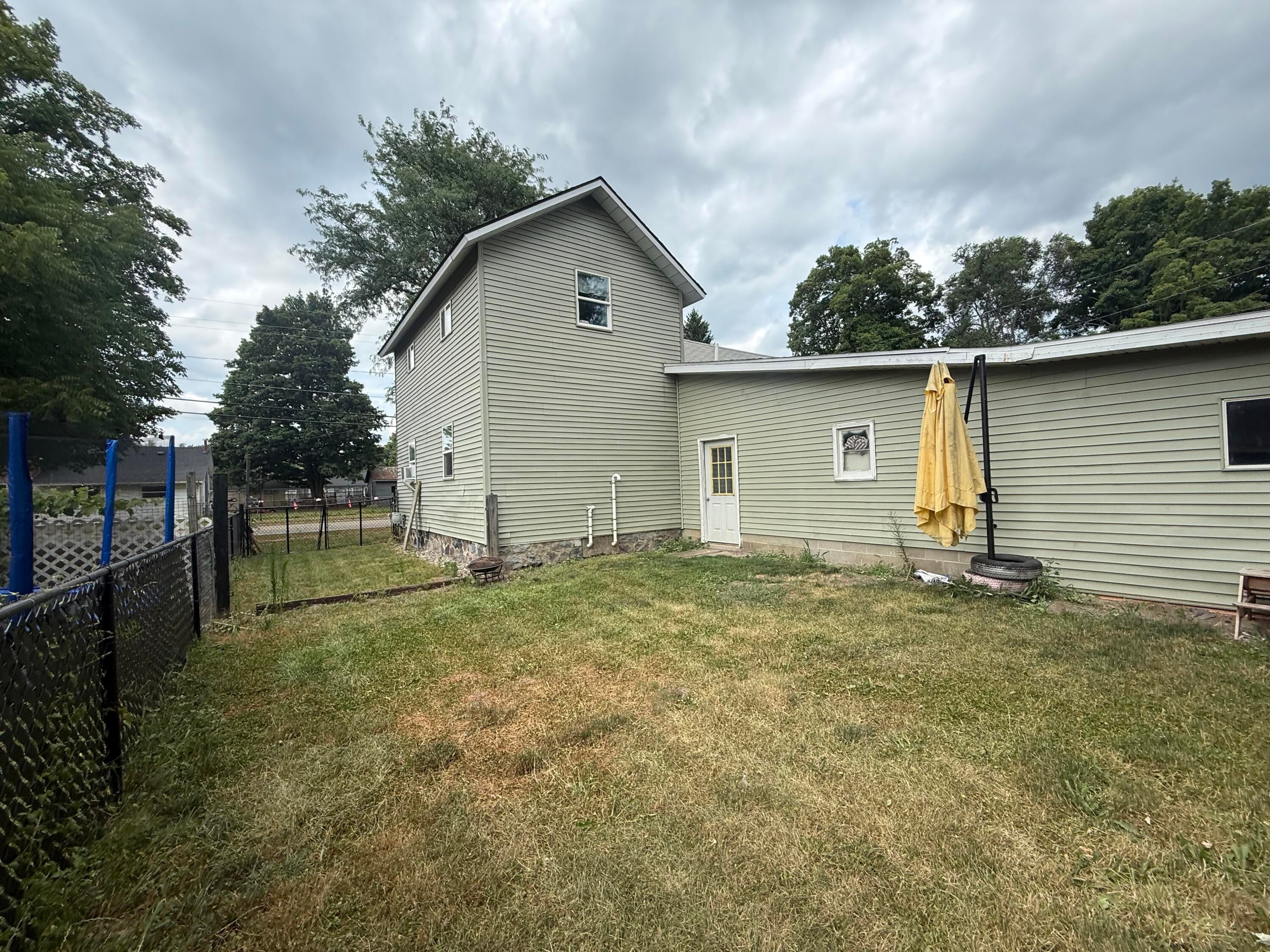 Listing 9