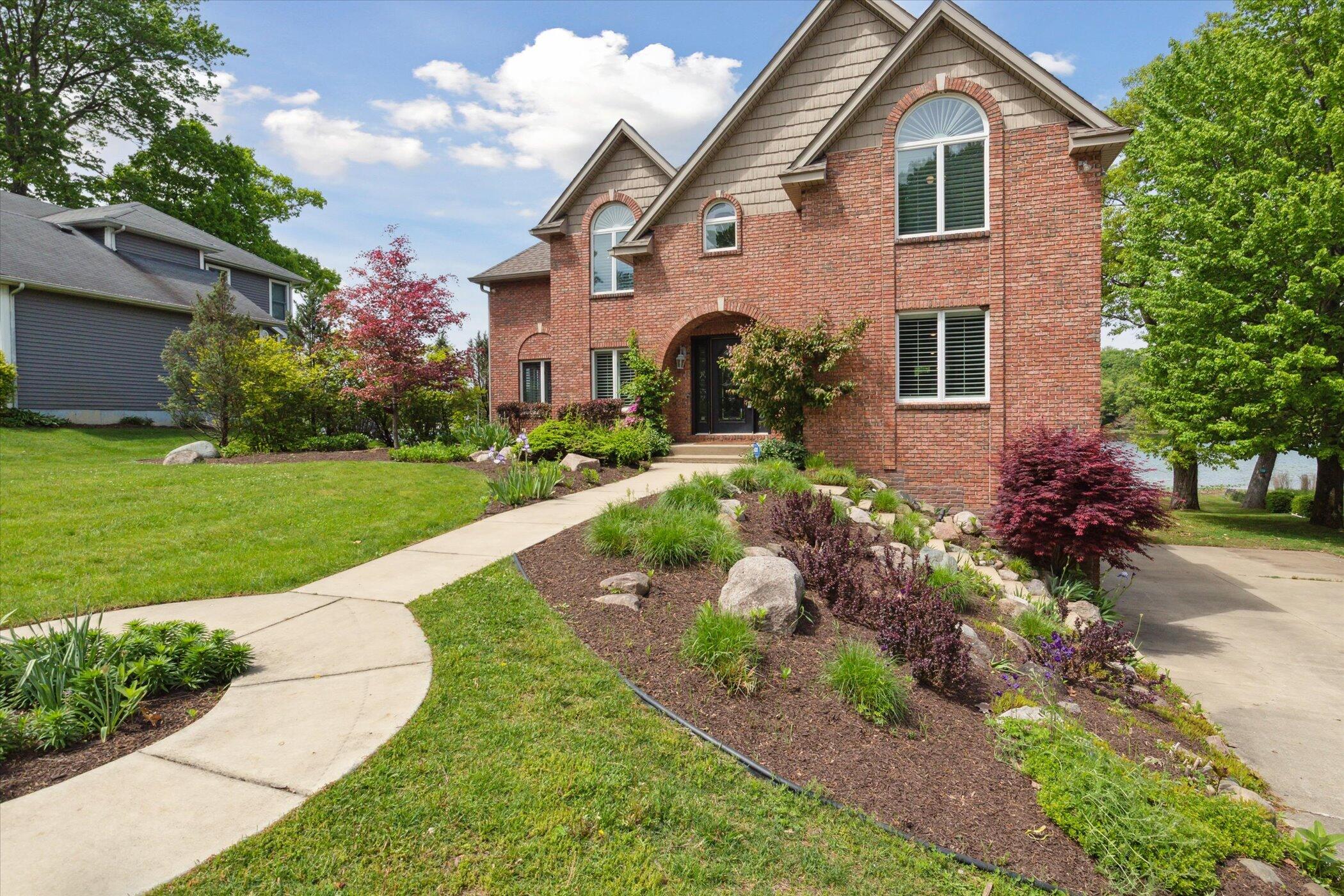 10436 Kings Point Drive