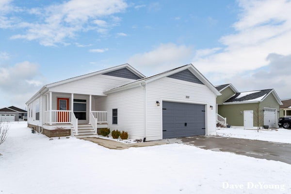 5212 E SCENIC TURN LN, HOLLAND, MI 49423 - Image 0fc7200a2c4ecdcfd61c3d81644a60bc/210602403