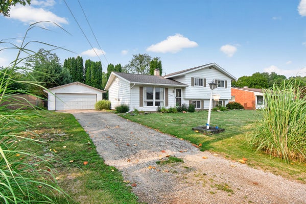 1286 W SOUTHFIELD DR, JACKSON, MI 49203 - Image 0fcba512bbaa3f91b9f2048dbd5bd37c/1587372798