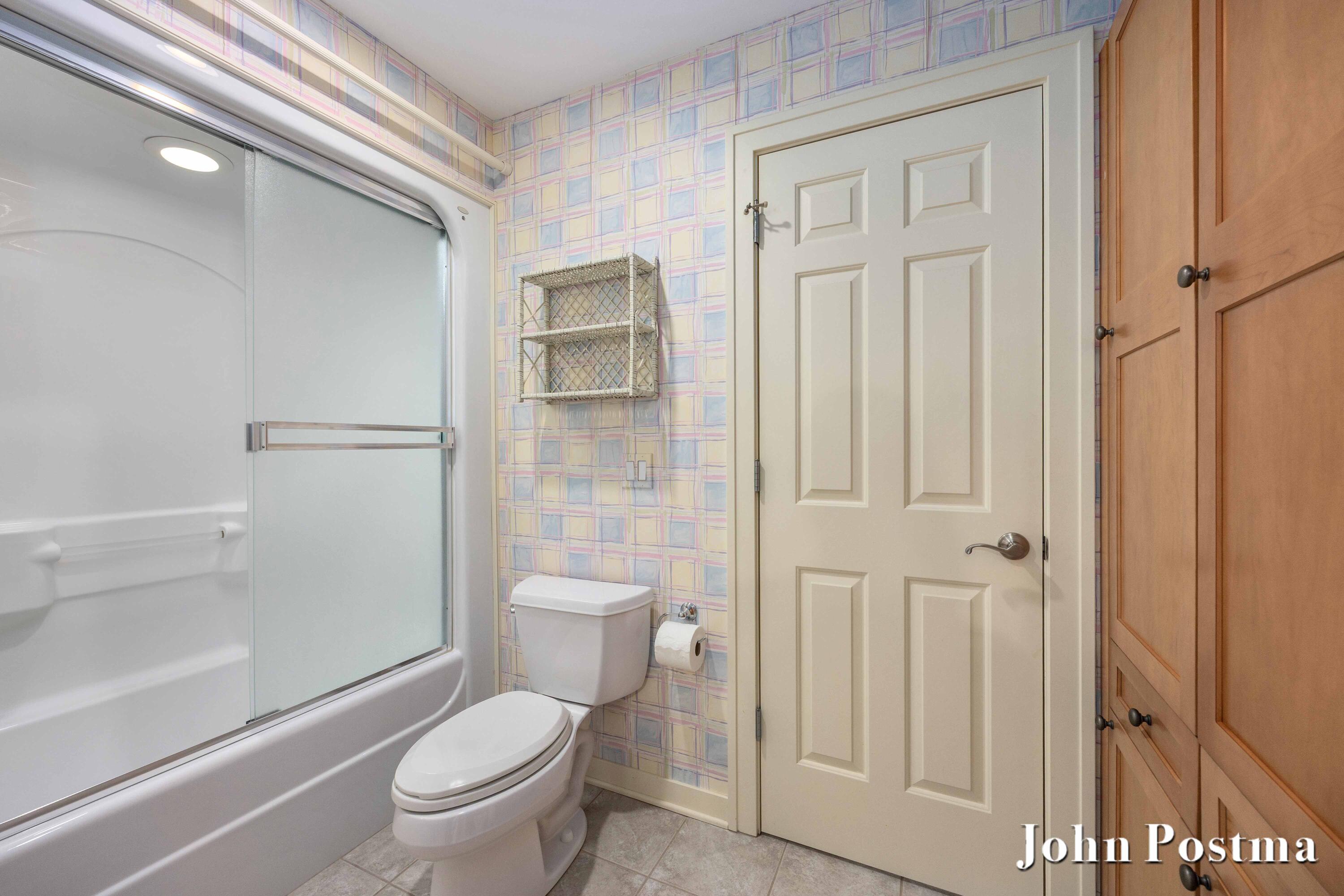 Caledonia, Michigan, 49316, United States, 5 Bedrooms Bedrooms, ,5 BathroomsBathrooms,Residential,Active,2036686