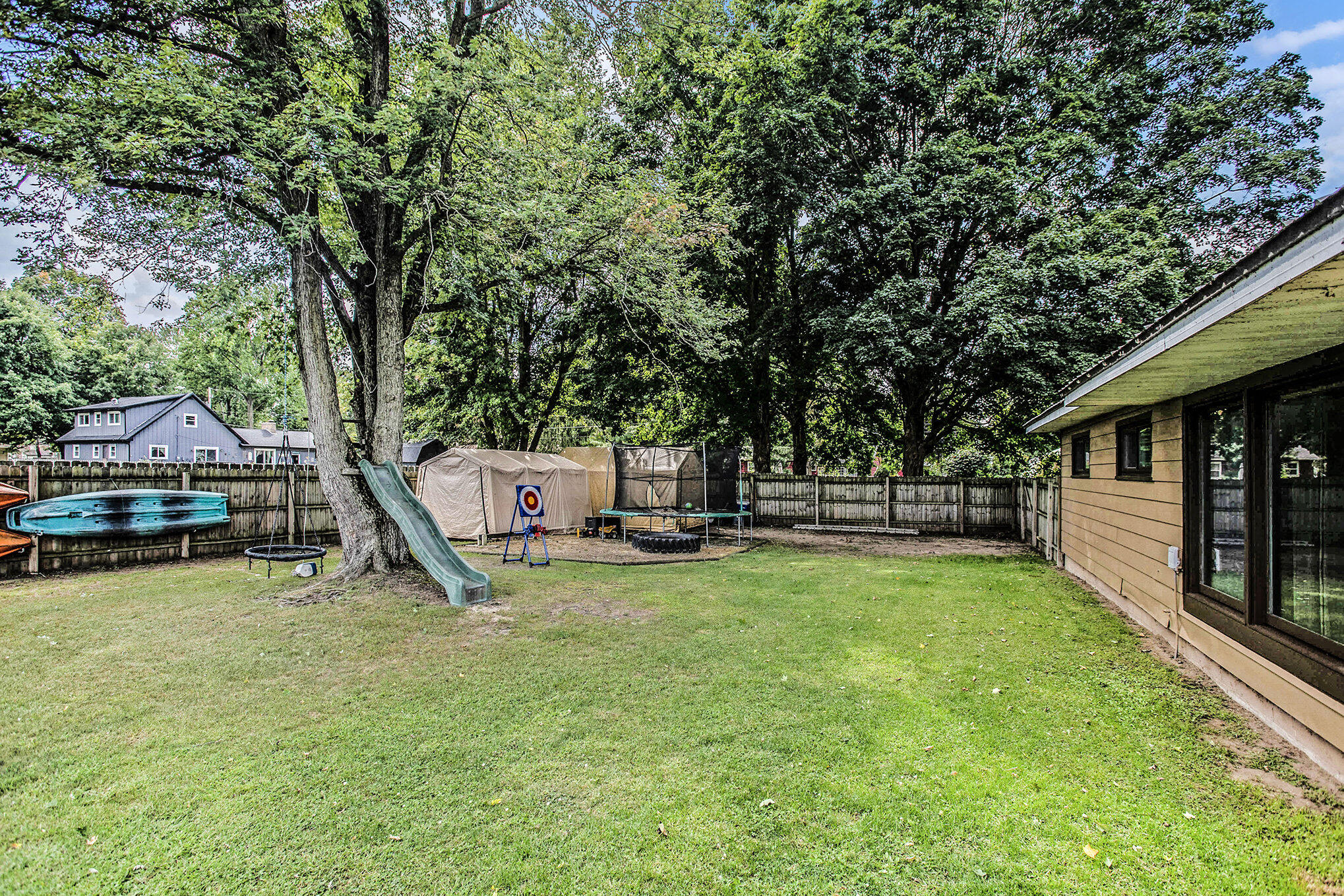 Constantine, Michigan 49042, United States, 3 Bedrooms Bedrooms, ,1 BathroomBathrooms,Residential,Pending,205587