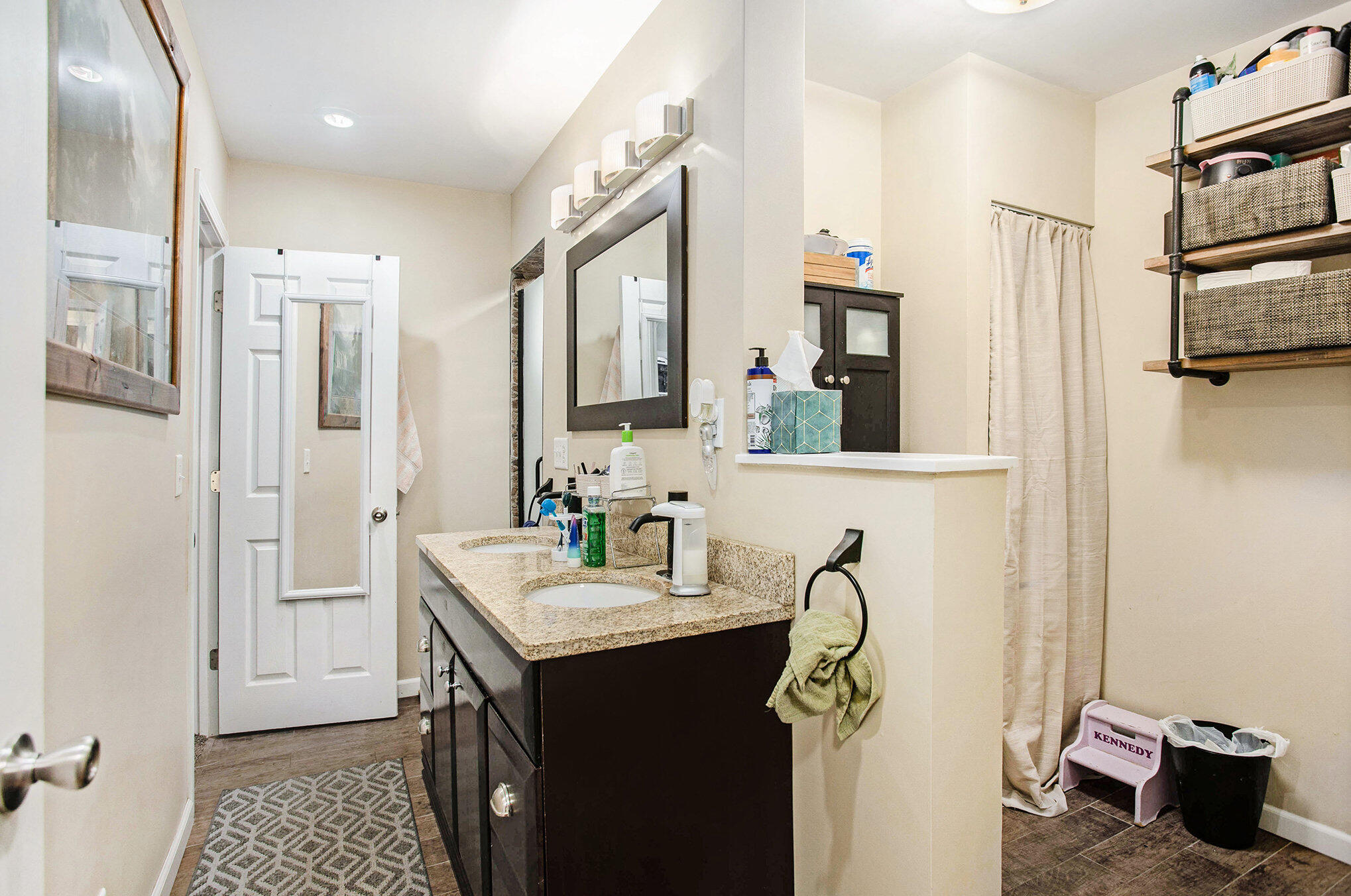 Constantine, Michigan 49042, United States, 3 Bedrooms Bedrooms, ,1 BathroomBathrooms,Residential,Pending,205587